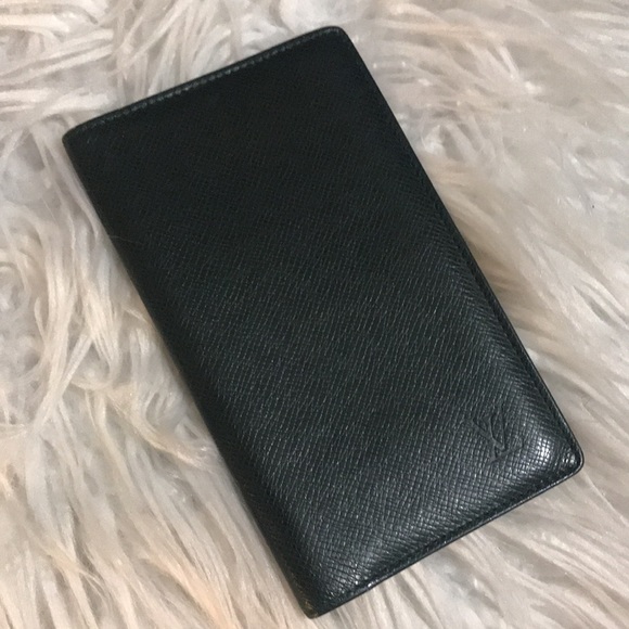 Authentic Louis Vuitton Epi Check Book Holder - Picture 4 of 15